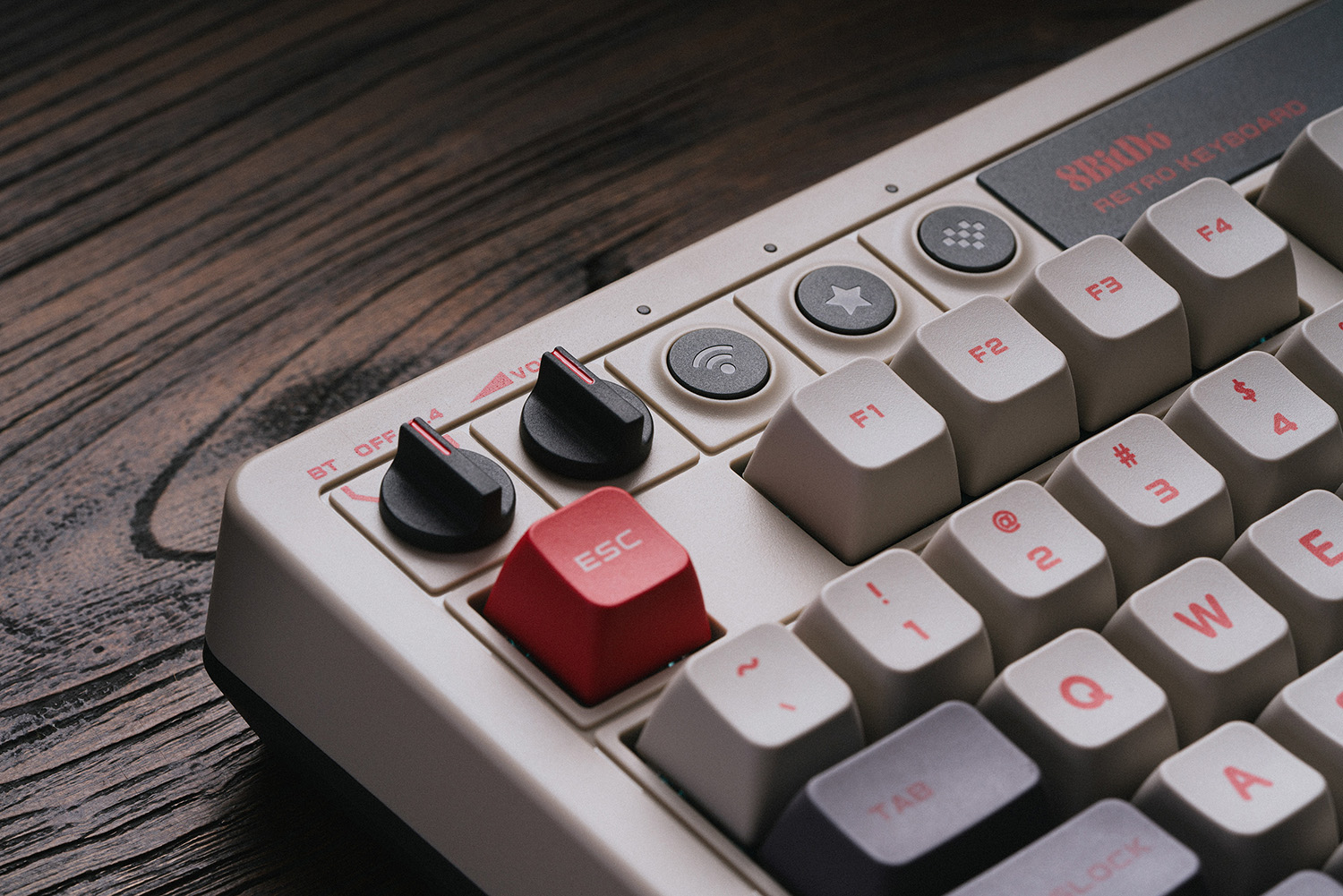 8Bitdo Retro Mechanical Keyboa - Retro Gaming Windows บทวิจารณ์และราคา